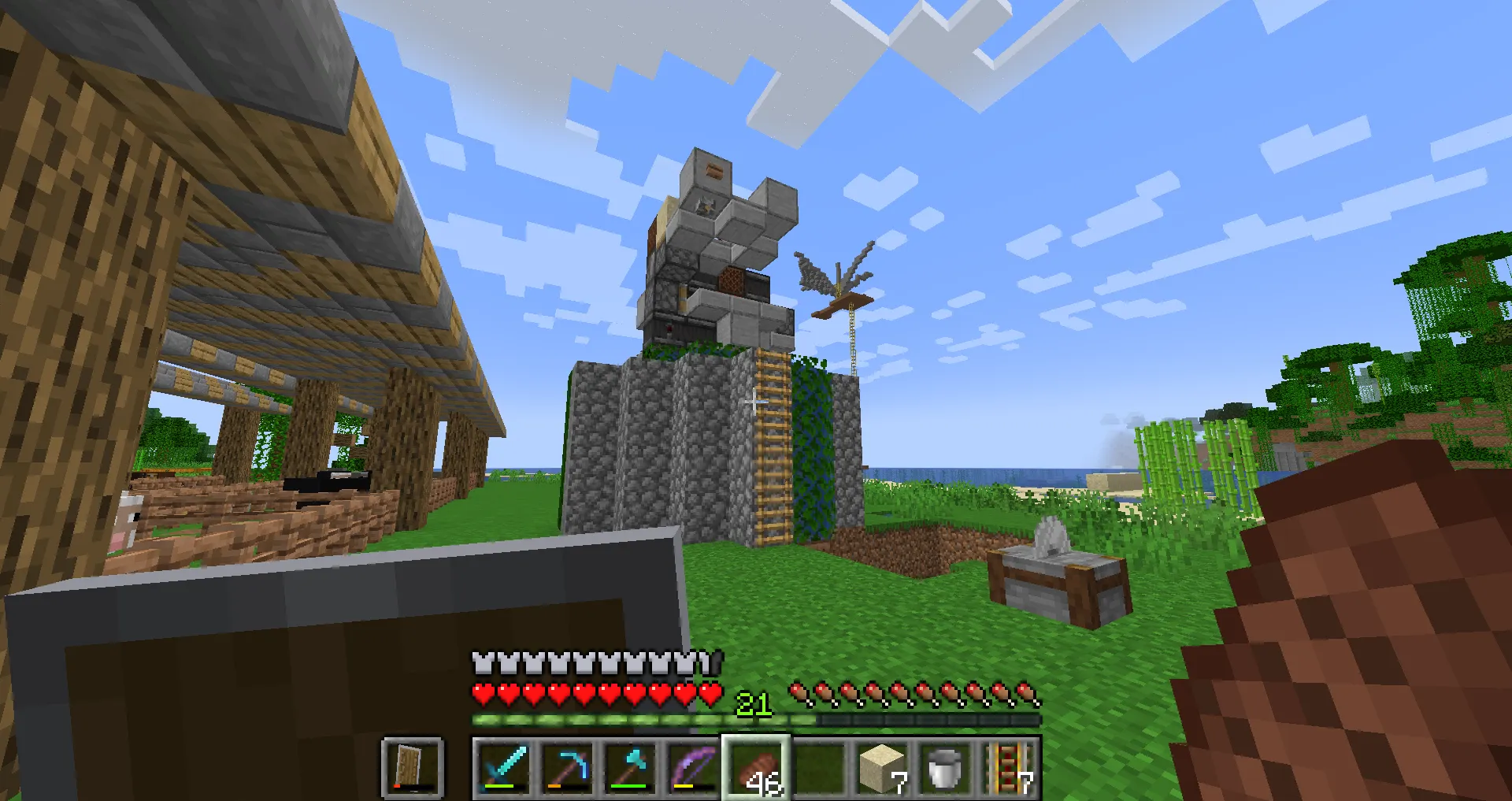 ho costruito questa farm di cobblestone automatica, seguendo questo tuorial: https://www.youtube.com/watch?v=Un-opjPr9LU&list=WL&index=2&t=316s ma non funziona, qualcuno sa dirmi il perchè?
